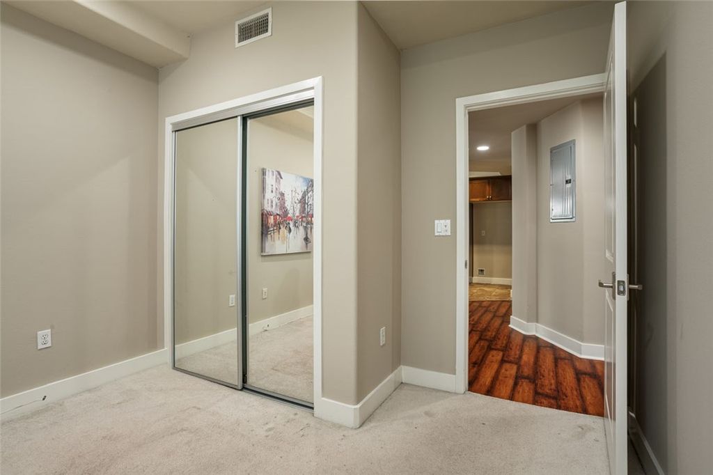 Image 23 of property listing at 11115 Acama 207, Studio City, CA 91602