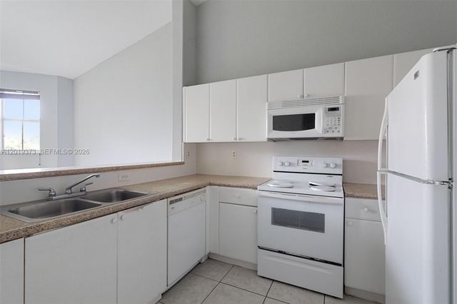 1568 SE 26th St 203, Homestead, FL 33035