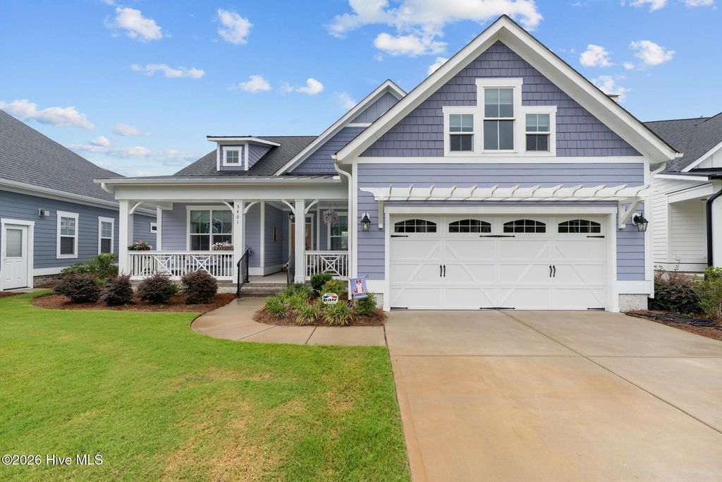 3401 Island Lakes Drive, Southport, NC 28461