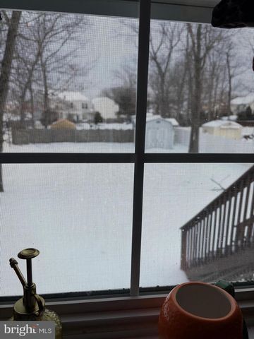 36 MORRIS DR, Sicklerville, NJ 08081