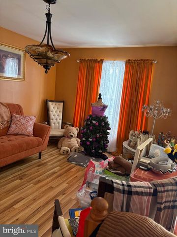 36 MORRIS DR, Sicklerville, NJ 08081