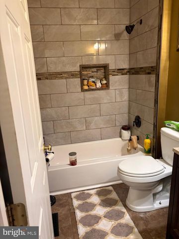 36 MORRIS DR, Sicklerville, NJ 08081