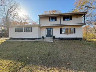 34 Rogers Hill Road, Waterford, CT 06385