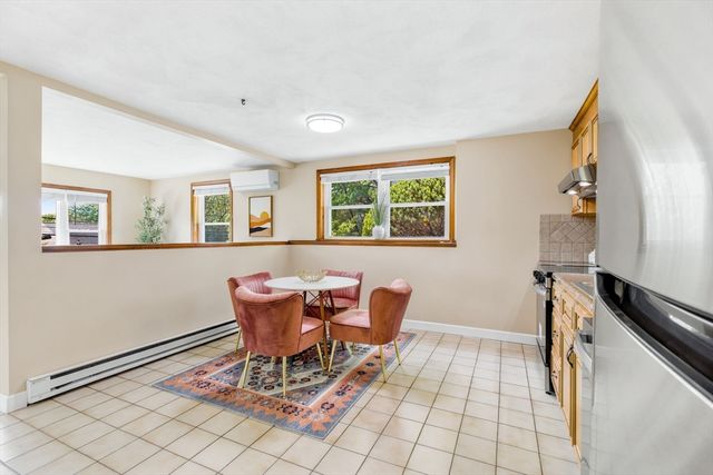 41 Mountain St 41, Woburn, MA 01801