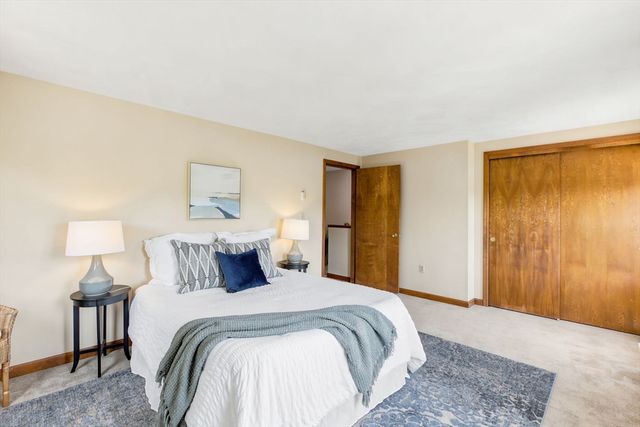 41 Mountain St 41, Woburn, MA 01801
