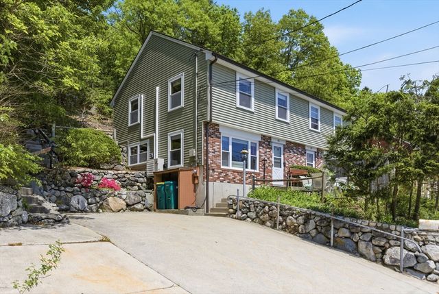 41 Mountain St 41, Woburn, MA 01801