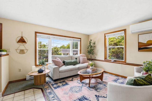 41 Mountain St 41, Woburn, MA 01801