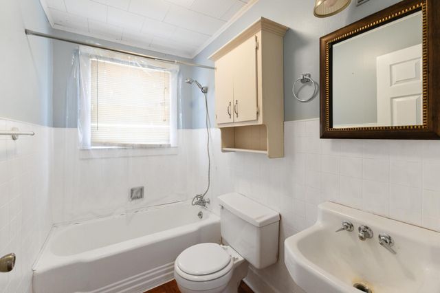 1805 Mamie St., Hattiesburg, MS 39401