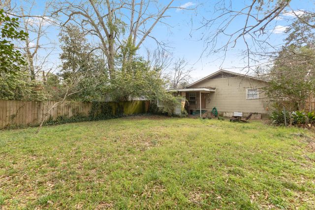 1805 Mamie St., Hattiesburg, MS 39401