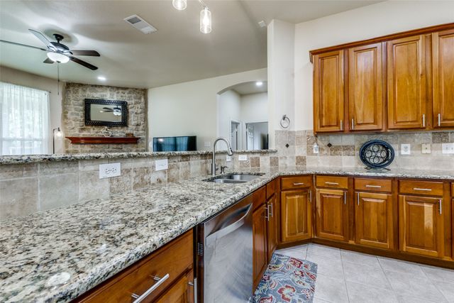 2109 Sterling Lane, Mesquite, TX 75181