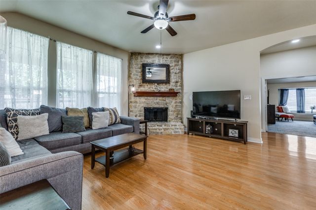 2109 Sterling Lane, Mesquite, TX 75181