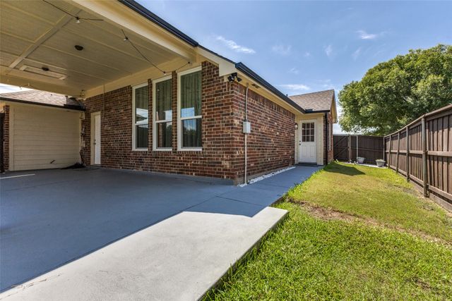 2109 Sterling Lane, Mesquite, TX 75181