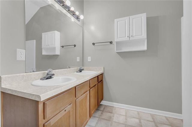 4092 Arabian Way, Snellville, GA 30039