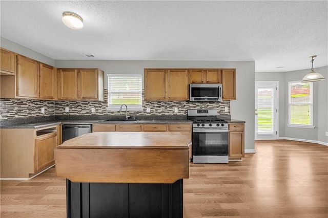 4092 Arabian Way, Snellville, GA 30039