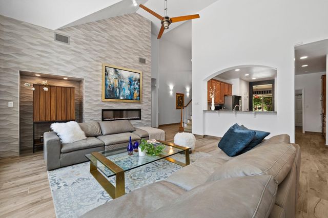2809 Rio Mesa DR, Austin, TX 78732