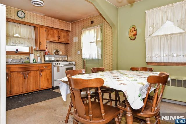 1-02 Hopper Avenue, Fair Lawn, NJ 07410