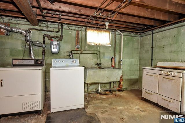 1-02 Hopper Avenue, Fair Lawn, NJ 07410