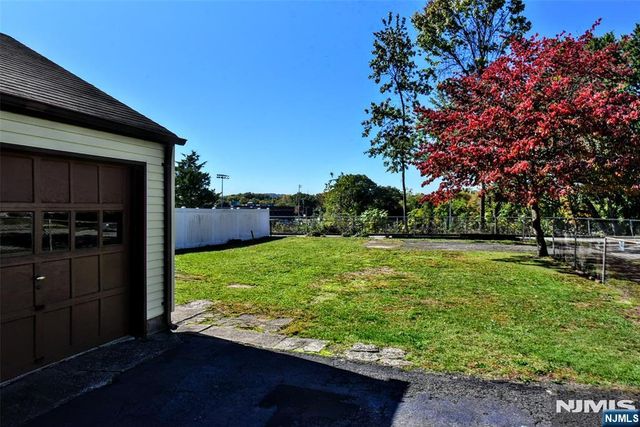 1-02 Hopper Avenue, Fair Lawn, NJ 07410