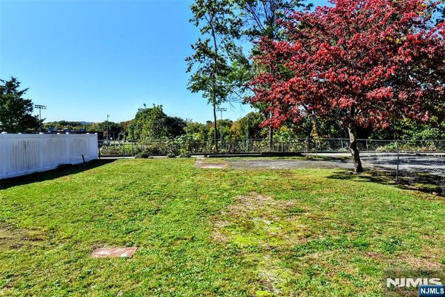 1-02 Hopper Avenue, Fair Lawn, NJ 07410