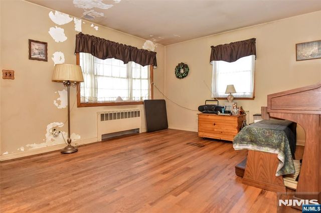 1-02 Hopper Avenue, Fair Lawn, NJ 07410