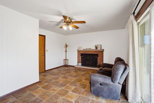 10080 E 500 S, Upland, IN 46989