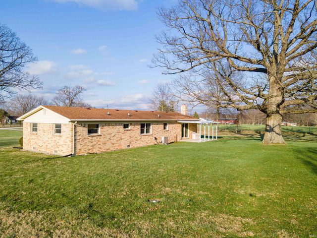 10080 E 500 S, Upland, IN 46989