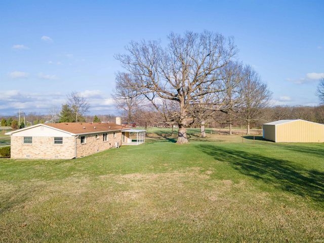 10080 E 500 S, Upland, IN 46989
