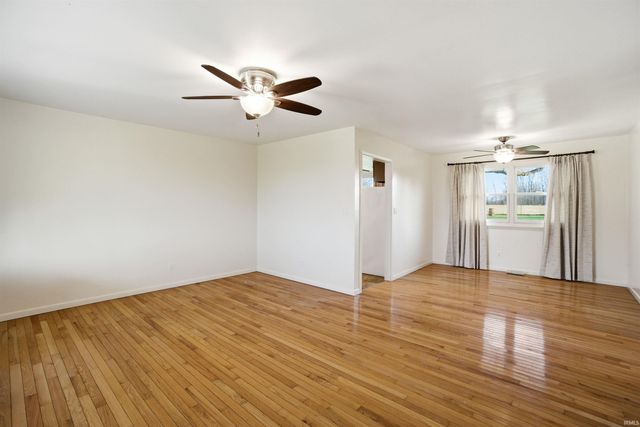 10080 E 500 S, Upland, IN 46989