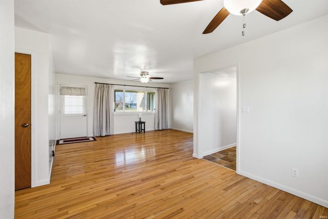 10080 E 500 S, Upland, IN 46989