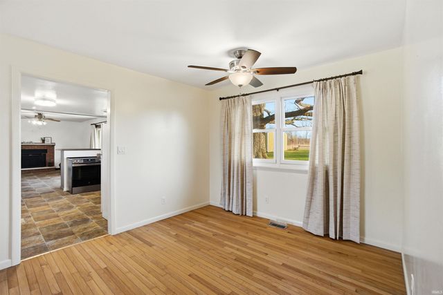 10080 E 500 S, Upland, IN 46989