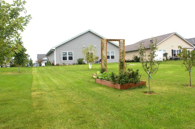 511 Valley Drive W, Annandale, MN 55302