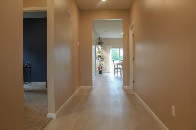511 Valley Drive W, Annandale, MN 55302