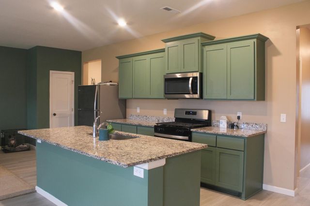 511 Valley Drive W, Annandale, MN 55302