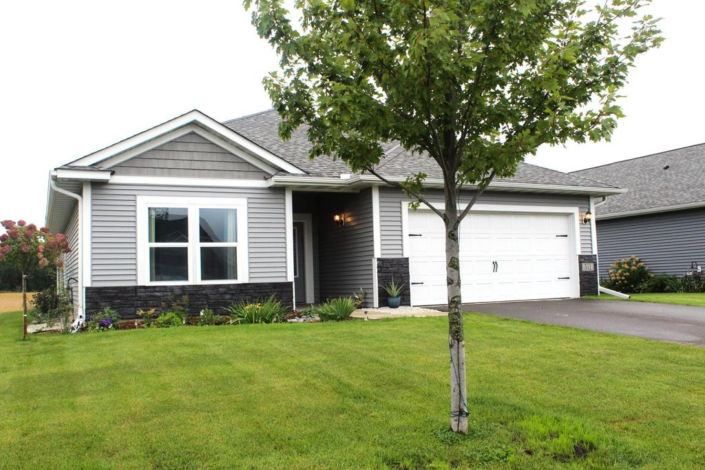 511 Valley Drive W, Annandale, MN 55302