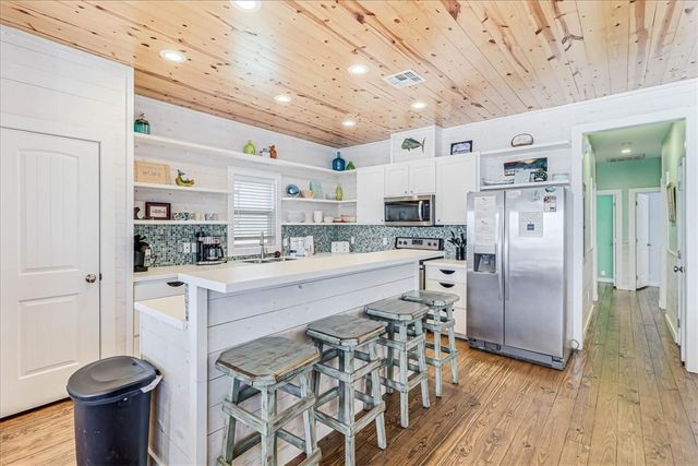 2727 S 11th St 31, Port Aransas, TX 78373