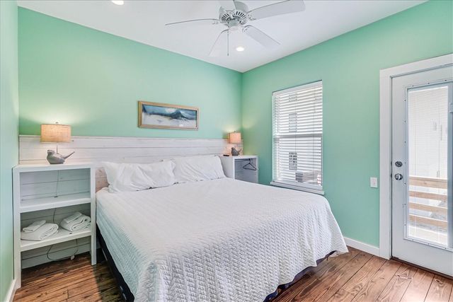 2727 S 11th St 31, Port Aransas, TX 78373