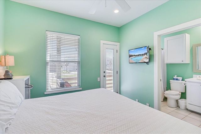 2727 S 11th St 31, Port Aransas, TX 78373