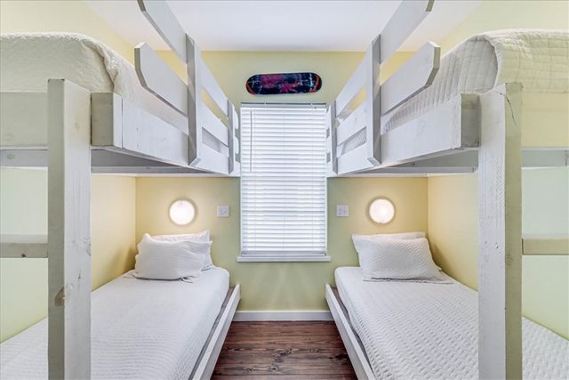 2727 S 11th St 31, Port Aransas, TX 78373