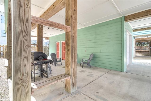 2727 S 11th St 31, Port Aransas, TX 78373