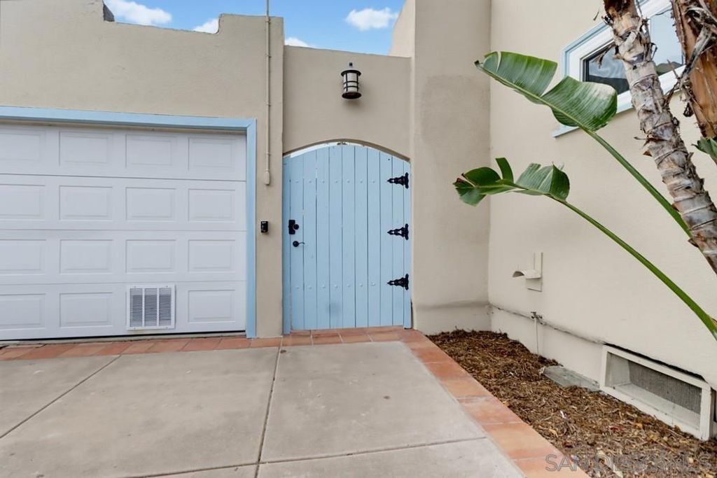 Image 35 of property listing at 1105 E. 6th Street, National City, CA 91950