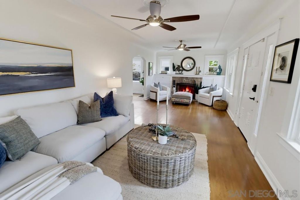 Image 5 of property listing at 1105 E. 6th Street, National City, CA 91950