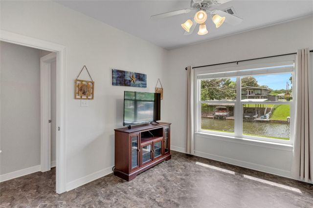 307 E Pheasant RD, Highland Haven, TX 78654