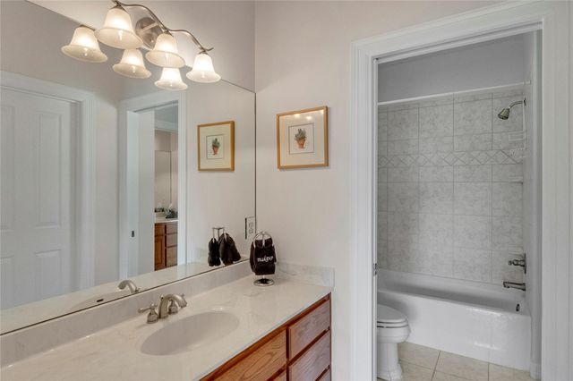 307 E Pheasant RD, Highland Haven, TX 78654