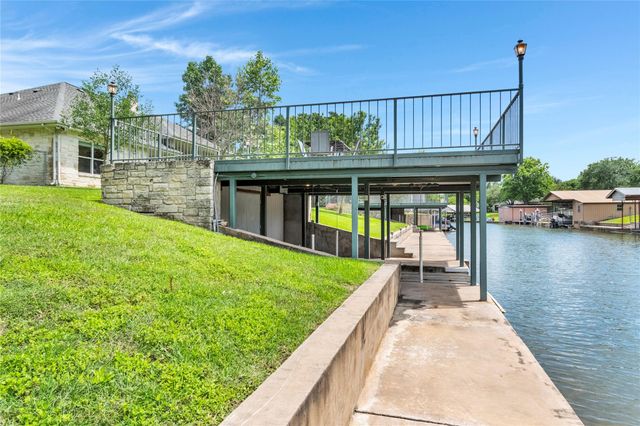 307 E Pheasant RD, Highland Haven, TX 78654