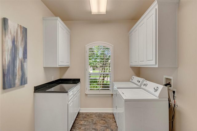 307 E Pheasant RD, Highland Haven, TX 78654