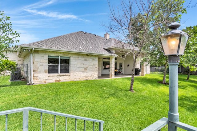 307 E Pheasant RD, Highland Haven, TX 78654