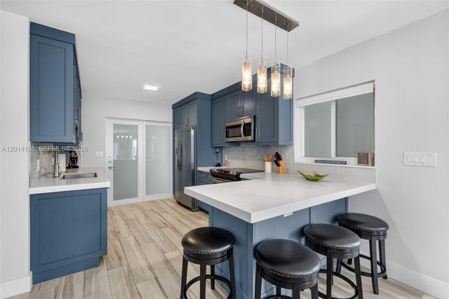 1203 Hillsboro Mile P2, Hillsboro Beach, FL 33062