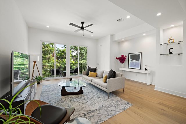 1607 Barbee Street, Houston, TX 77004