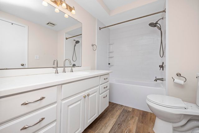 3551 Crooks Road, Royal Oak, MI 48073