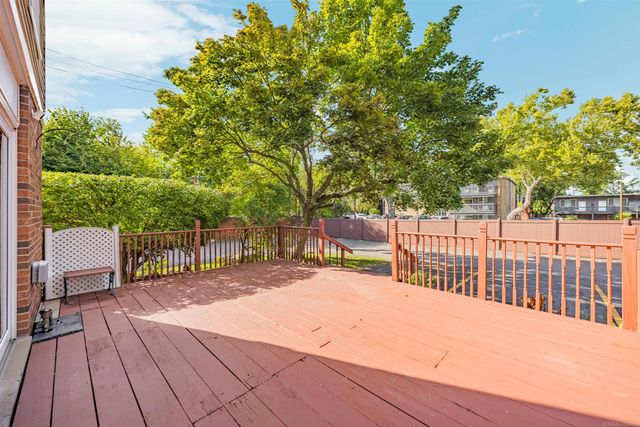 3551 Crooks Road, Royal Oak, MI 48073